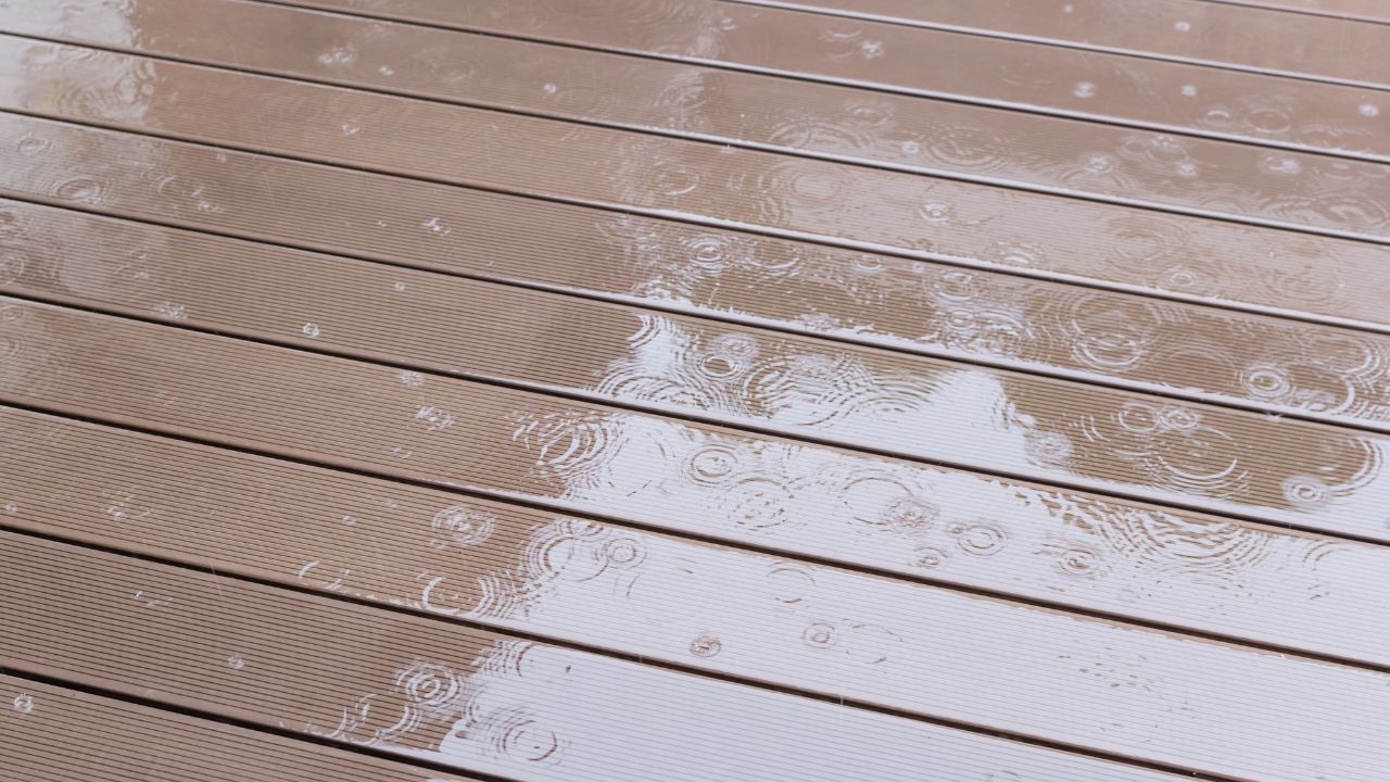チェック③排水勾配と水はけを確認